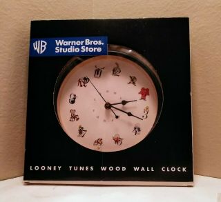 Looney Tunes Character Wall Clock Warner Bros.  1997 Vintage