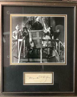 Frank Morgan - Fountain Pen Ink Signature With " Wizard Of Oz: Photo (framed)