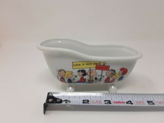 Snoopy and the Peanuts Gang 5 1/2 inch ceramic bathtub trinket dish 2