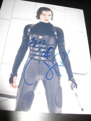 Milla Jovovich Signed Autograph 8x10 Photo Resident Evil Promo Auto Rare D