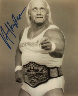 Autographed Hulk Hogan Photo Wrestling Wwf Wwe Tna Wcw Hulkamania Pointing
