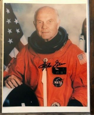 John Glenn Signed Photo Nasa Astronaut Sts - 95 Senator Ohio Autograph 8x10