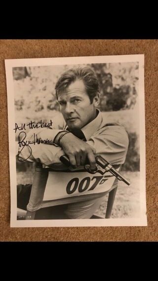 Roger Moore,  Signed Photo As James Bond 007,  The Saint,  Ivanhoe.