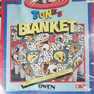 Vintage 1992 Owens Looney Tunes Twin / Full Size Blanket - NOS 2