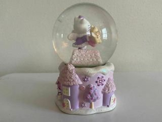 2005 Sanrio Hello Kitty Glittery Snow Globe 4.  5 