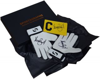 Dave Beasant Signed Pair Goalkeeper Gloves & Captains Armband Autograph Gift Box