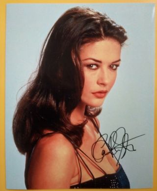 Catherine Zeta Jones Hand Signed 10 X 8 Photo Autograph Actress Postage