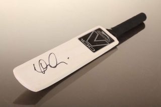 Moeen Ali Signed Mini Cricket Bat England Autograph Memorabilia