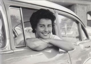 Opera Singer Postcard Lisa Della Casa - Casual In Car Salzburg 1950s