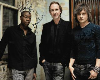 Mike And The Mechanics - Rutherford,  Roachford,  Hand Signed Photo