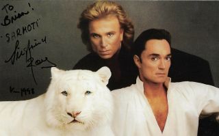 Siegfried & Roy - Hand Signed Las Vegas Mirage Postcard Photo