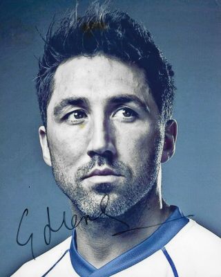 Stunning Hand Signed 10 " X 8 " Photo Of Gavin Henson - Ex - Wales Rugby Union Star