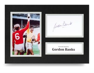 Gordon Banks Signed A4 Photo Display England 1966 Autograph Memorabilia,