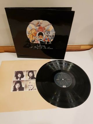 Queen A Day At The Races Vinyl.  Nr.  Ultra Rare South African.