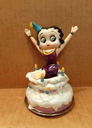 Happy Boop Day Betty Boop Cake Salt And Pepper Shakers Set Limited Edition 2000