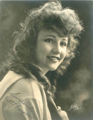 Legendary Silent Star Betty Compson (1897 - 1974) Signed Picture 6x8