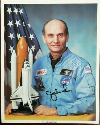 Space Shuttle Astronaut Senaror Jake Garn Signed Photograph.