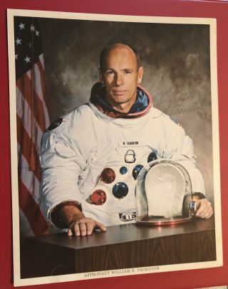 William Thornton Nasa Astronaut Signed 8x10 Photo - Signed To Fred