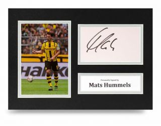 Mats Hummels Signed A4 Photo Display Borussia Dortmund Autograph Memorabilia
