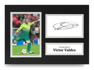 Víctor Valdes Signed A4 Photo Display Barcelona Autograph Memorabilia