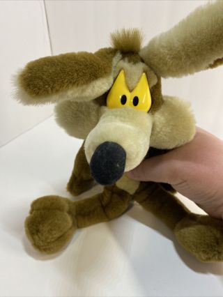 Warner Brothers Wile E Coyote Plush Mighty Looney Tunes Six Flags Plush