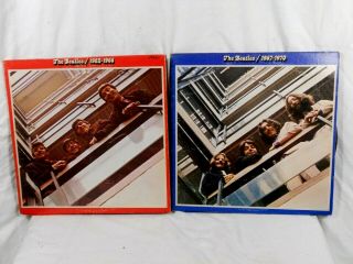 The Beatles,  2 Lps.  1962 - 1966,  1967 - 1970.  Apple Double Albums.  4 Discs,  Lists