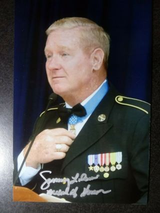 Sammy L Davis Authentic Hand Signed Autograph 4x6 Photo - Medal Of Honor Vietnam