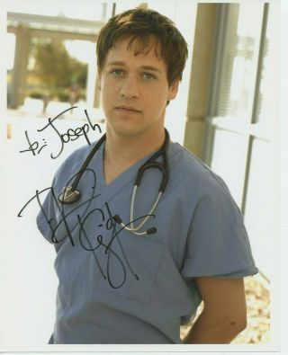 Autographed 8 X 10 Photo Tv,  Film & Stage Actor T.  R.  Knight In Grey 