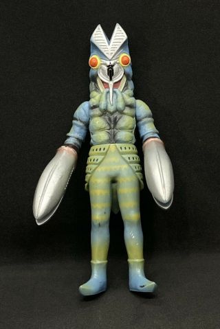 Bandai Ultraman Alien Baltan 7in 2004 Vinyl Figure Toy