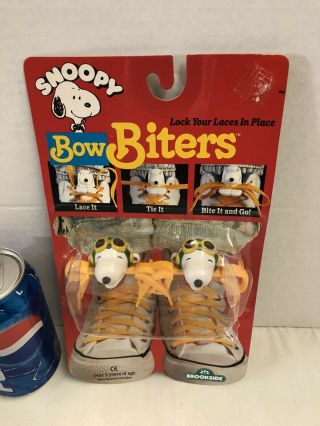 Vintage Peanuts Snoopy Bow Biters Shoelace Holders Brookside 1989 Rare