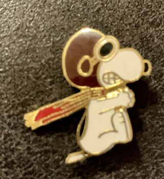 Vintage United Featured Snoopy Pin Flying Ace Red Baron 1” Gold Tone