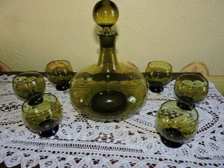 Vintage Mid Century Modern Green Glass Liquor Decanter Set With 6 Glasses,