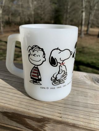 Vintage 1965 Federal Milk Glass Snoopy Charlie Brown Peanuts Coffee Mug