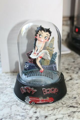 Vintage Betty Boop " Cool Breeze " Hand Painted Limited Edition 1996