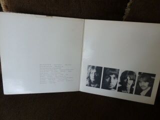 The Beatles White Album Vinyl - 2 LP Capitol SWBO2 - 1011 2