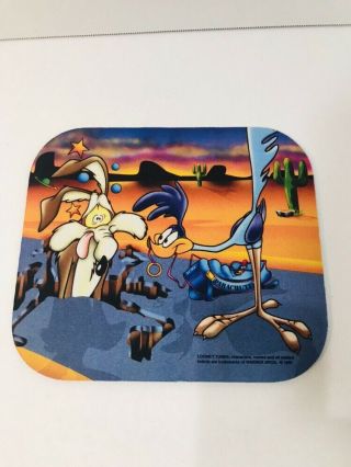 Vintage Looney Tunes 1995 Mouse Pad - Roadrunner Wile E.  Coyote
