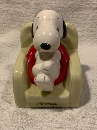 Vintage Ceramic Snoopy Figure Relaxing In Arm Chair Htf Great Shape