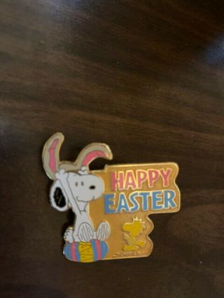 Vintage Snoopy Pin Charles Schulz Peanuts Beagle Dog Woodstock Happy Easter