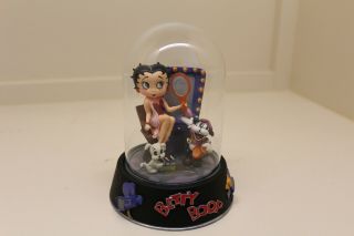 Betty Boop " Hollywood Betty " 1997 Limited Hand Painted Sculpture With Glass Dome