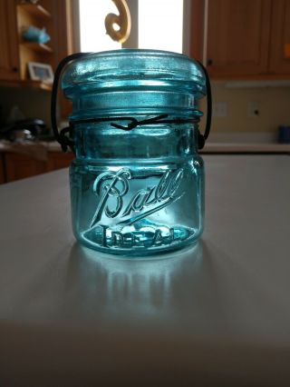 Rb 202 Dropped A Ball Blue Half Pint Ball Ideal Mason Fruit Jar