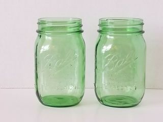 2 Vintage Green Ball Mason Jars American Heritage 1913 - 1915 Pint Jars Perfection
