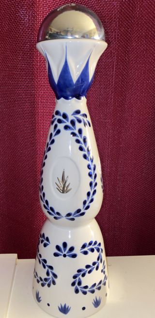 ❤️ Tequila Clase Azul Reposado Ceramic Bottle Hand Painted 750ml Mexico