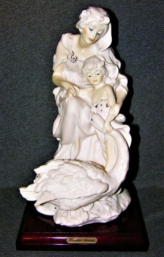 Giuseppe Armani Figurine " Maternity With Mother Child Swan " 0953