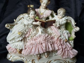 Outstanding Sitzendorf Dresden Lace Porcelain Large Figurine Mother W/ Kids 1913