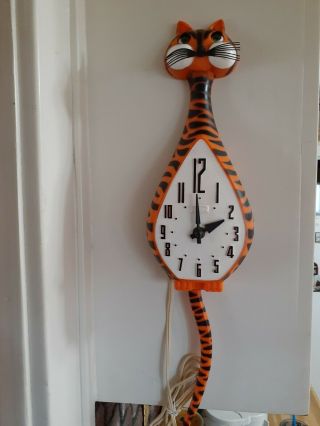Vintage Tiger Cat/orange And Black Stripes/ Electric Wall Clock/spartus Usa