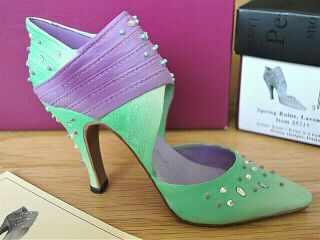 Just The Right Shoe - Spring Raine Lavender,  Second In The Spring Raine Series