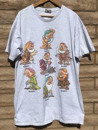 Rare Vtg 90s Disney Land Seven 7 Dwarfs Snow White Movie Sleepy T Shirt Osfa