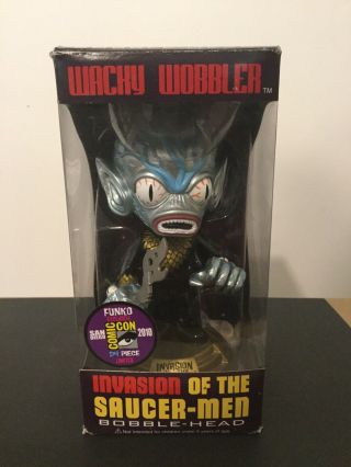 Extremely Rare Blue Metallic Invasion Of The Saucer - Man Wacky Wobbler Only 24