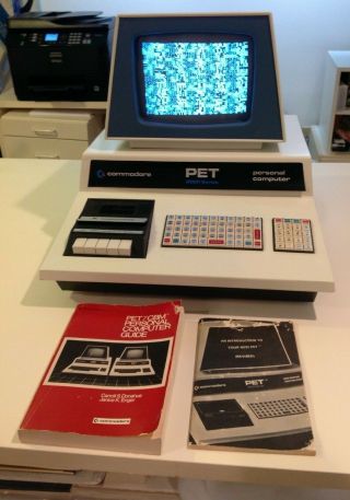 Rare Early Computer Commodore Pet 2001 Series 2001 - 8 With Manuals