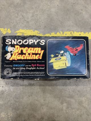 Rare Vintage 1965 Snoopy’s Dream Machine Snoopy V.  Red Baron Peanuts Dcs Aviva